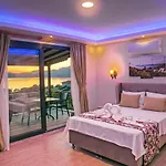 Suna House Guest house 4*