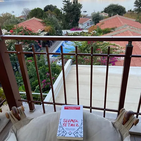 Suna House Konukevi *