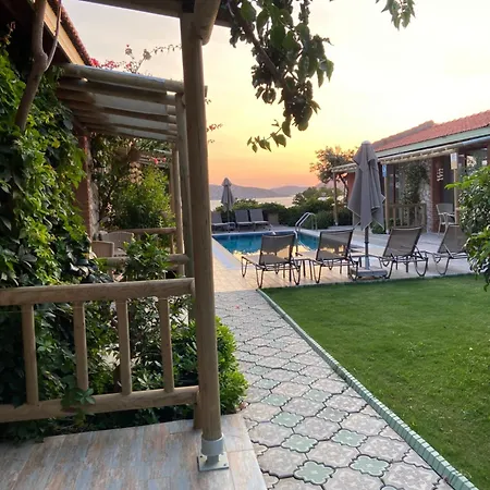 Suna House Pensjonat Sogut (Aegean)