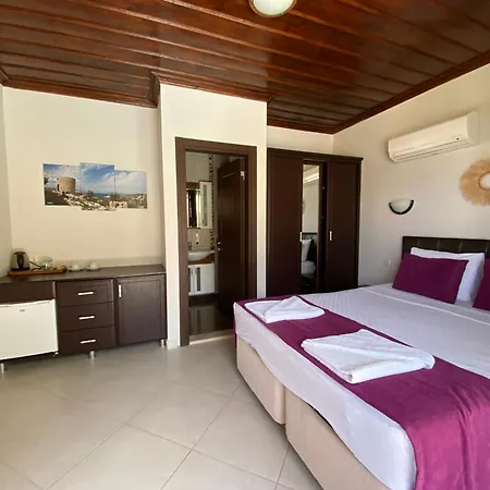 Suna House Guest house