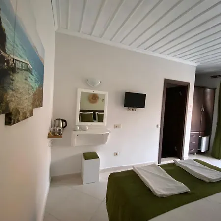 Suna House 4*