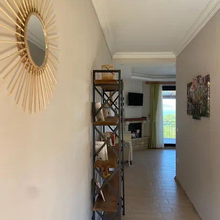 Suna House