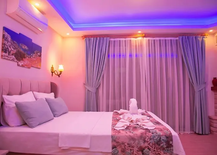 Suna House